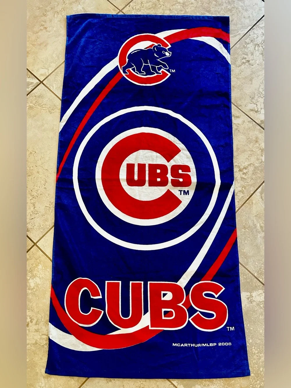 Chicago Cubs Beach Towels Set of 2 Clean and unused. Slightly different sizes.